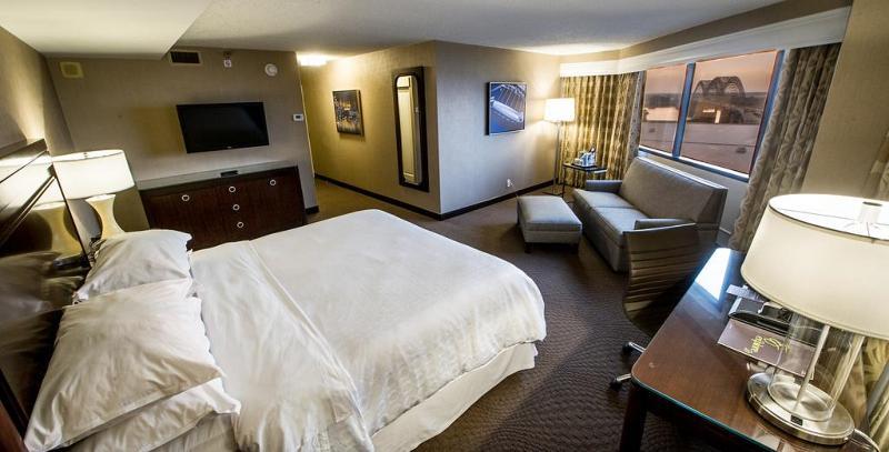 Sheraton Memphis Downtown Hotel Buitenkant foto