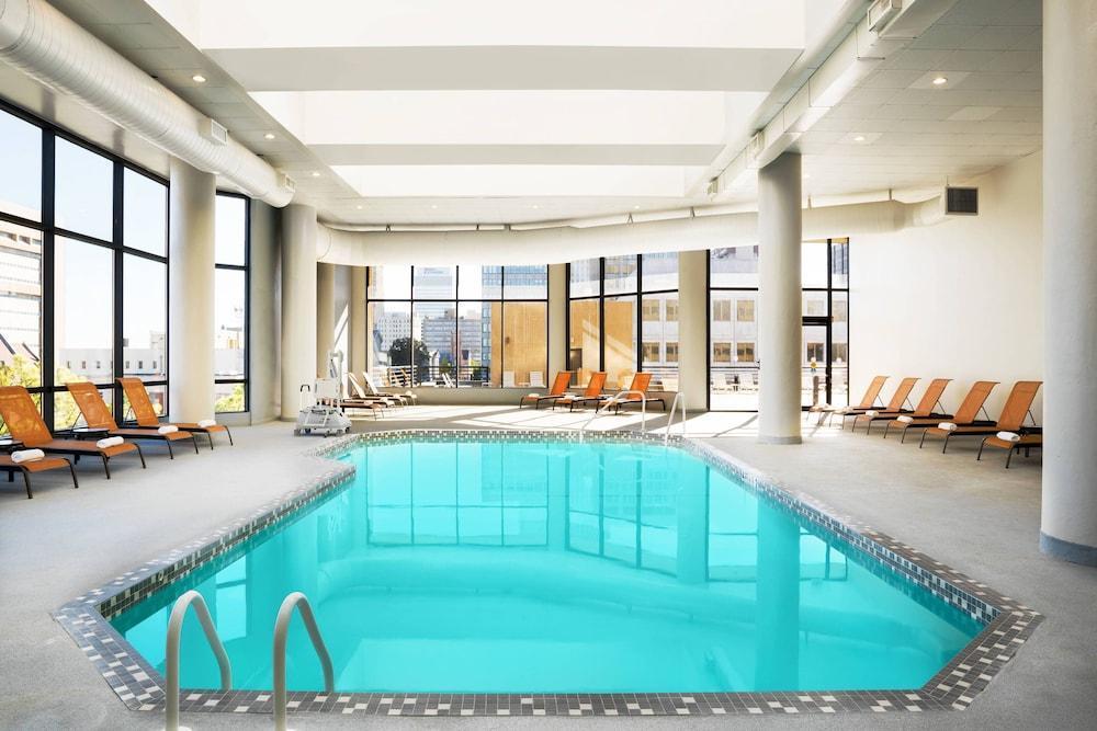 Sheraton Memphis Downtown Hotel Buitenkant foto