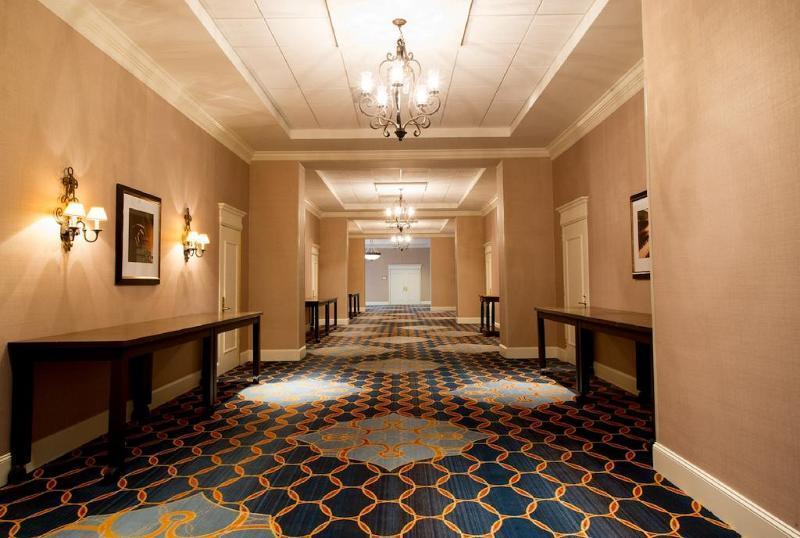 Sheraton Memphis Downtown Hotel Buitenkant foto